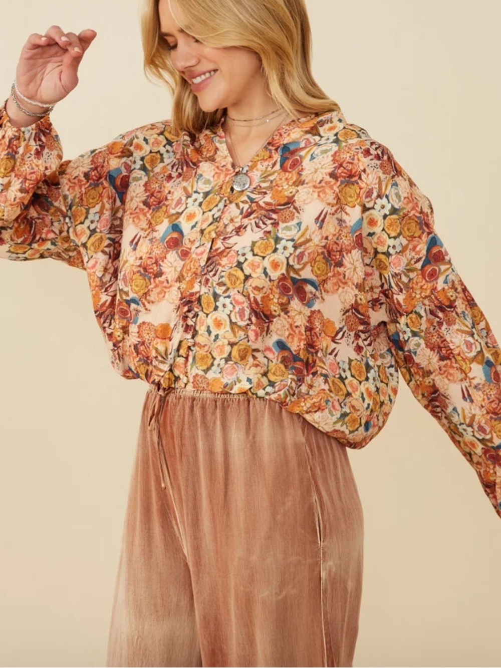 Hayden Floral Fruit Print Buttoned Bubble Hem Top size Medium Crop